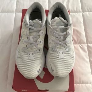 COPY - Nike-White sneakers. Size 8.5